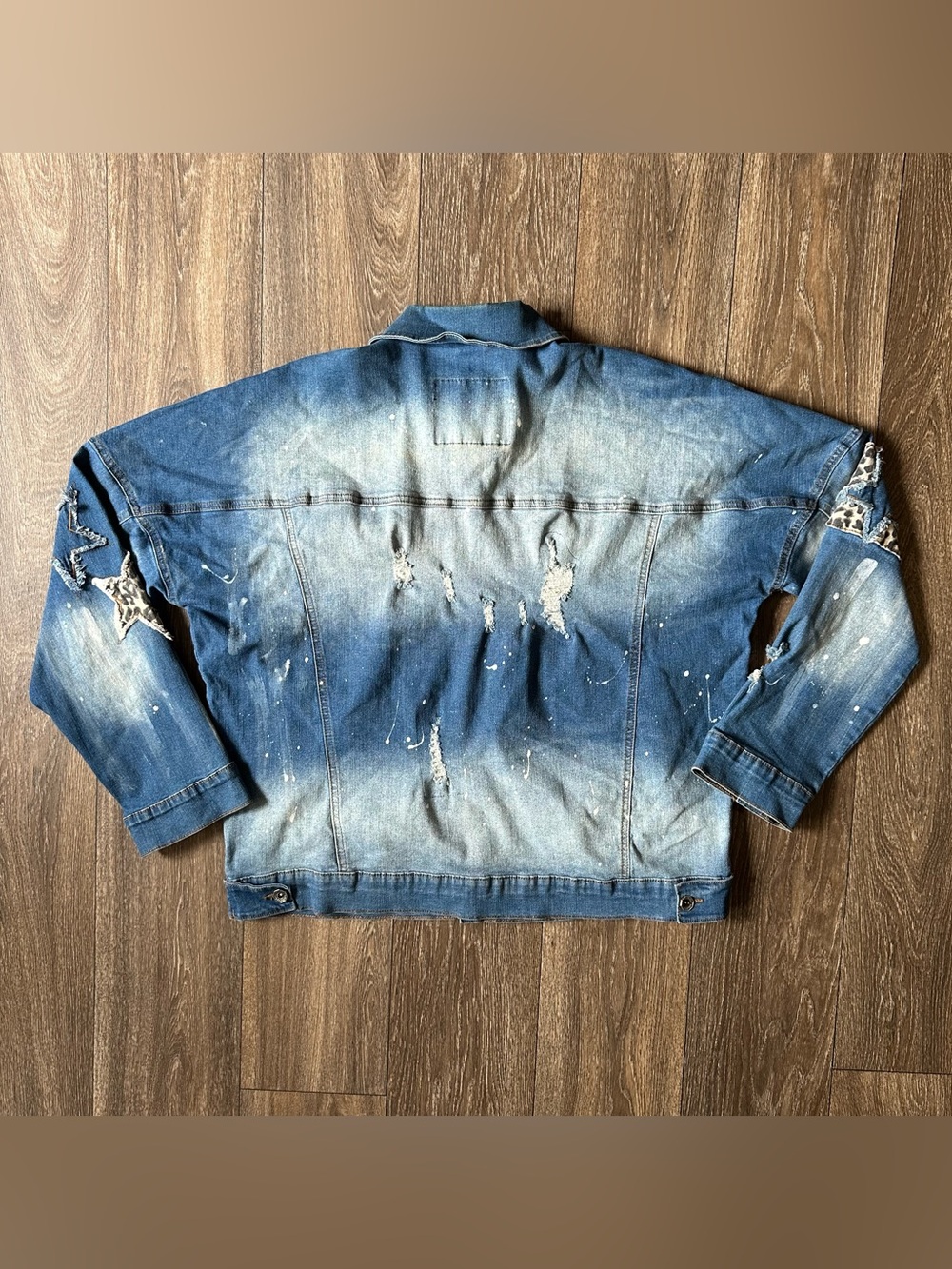 Rutherford distressed light wash, jean jacket leopard print star patches Sz XL - Picture 3 of 4